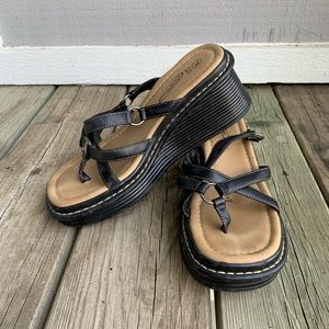 Vintage Y2K Wedge Sandals